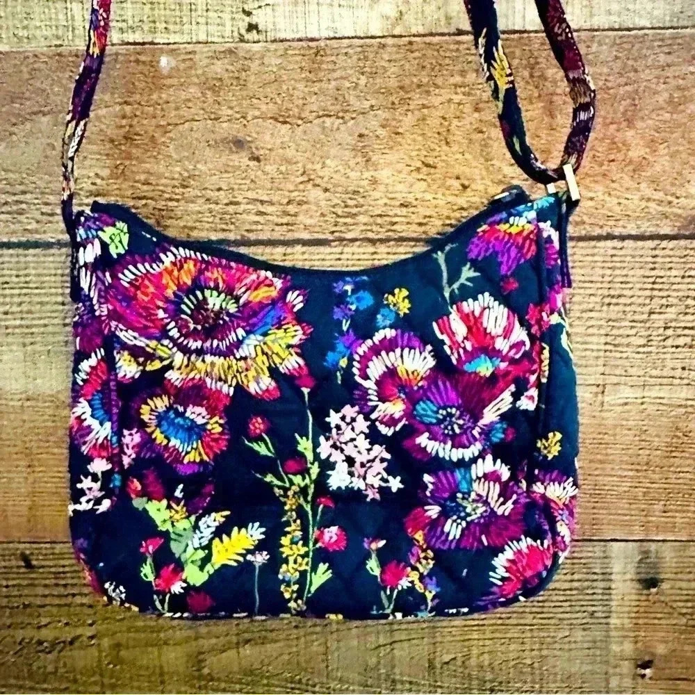 NWOT Vera Bradley Midnight Wildflowers Crossbody - Picture 2 of 8